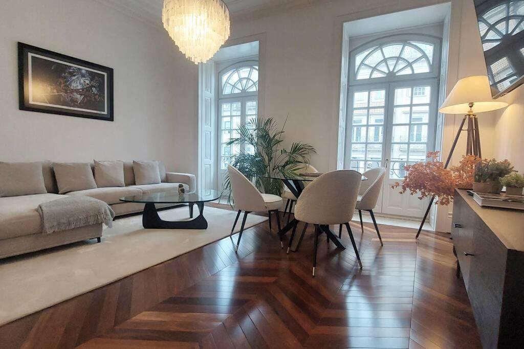 Dream On - Clerigos Tower Apartment ปอร์โต ภายนอก รูปภาพ