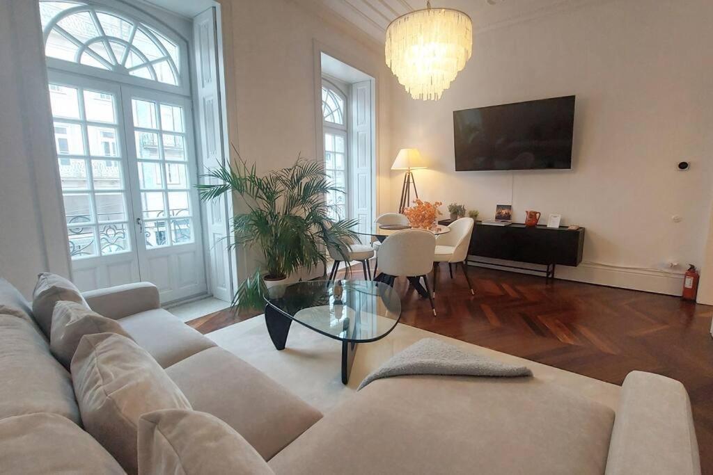 Dream On - Clerigos Tower Apartment ปอร์โต ภายนอก รูปภาพ